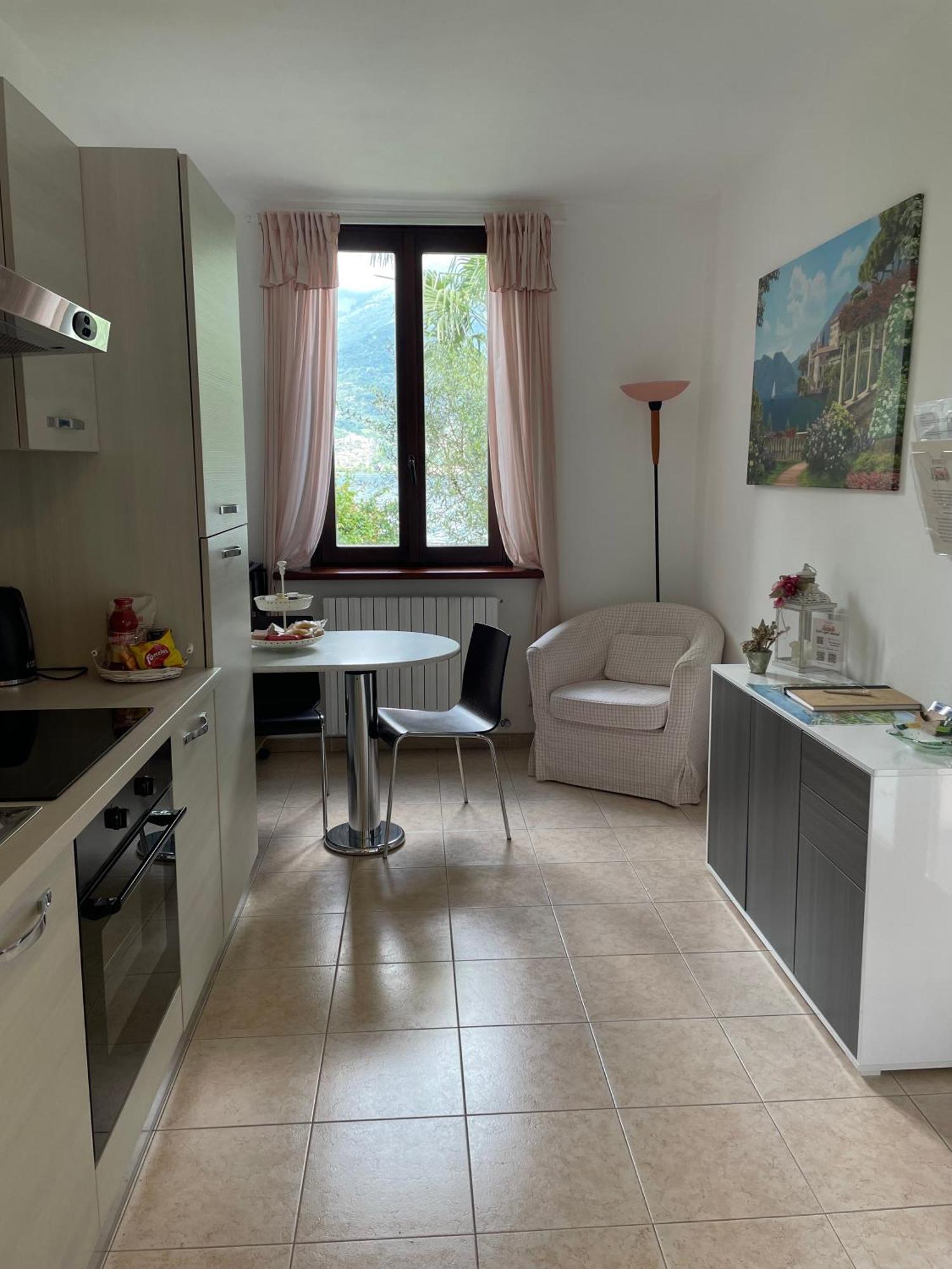 Peonia Apartment - Appartamento Vista Lago Lezzeno Εξωτερικό φωτογραφία